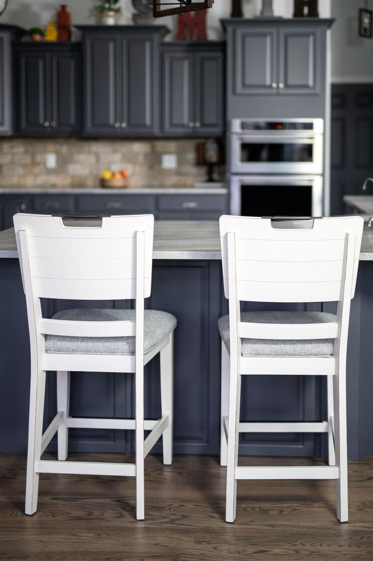 Project Spotlight - Smith Kitchen With Built-In Kitchen Island